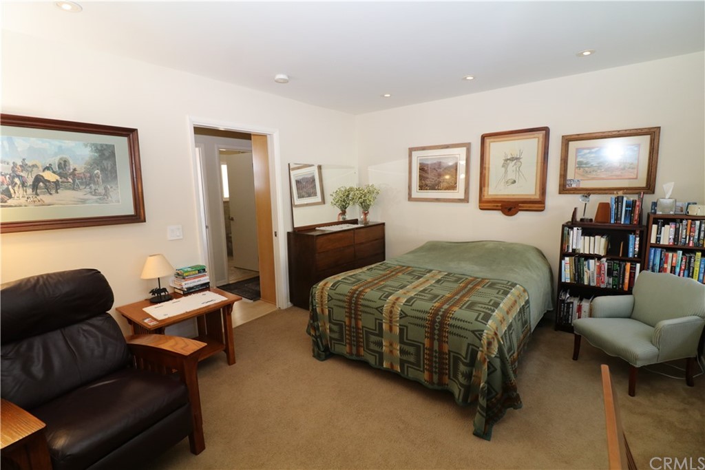 520 Cliff Drive Laguna Beach, CA 92651 - Photo 16 of 19