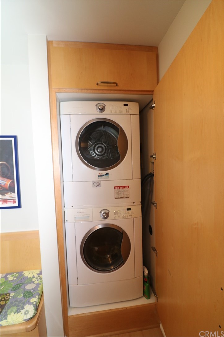 520 Cliff Drive Laguna Beach, CA 92651 - Photo 18 of 19