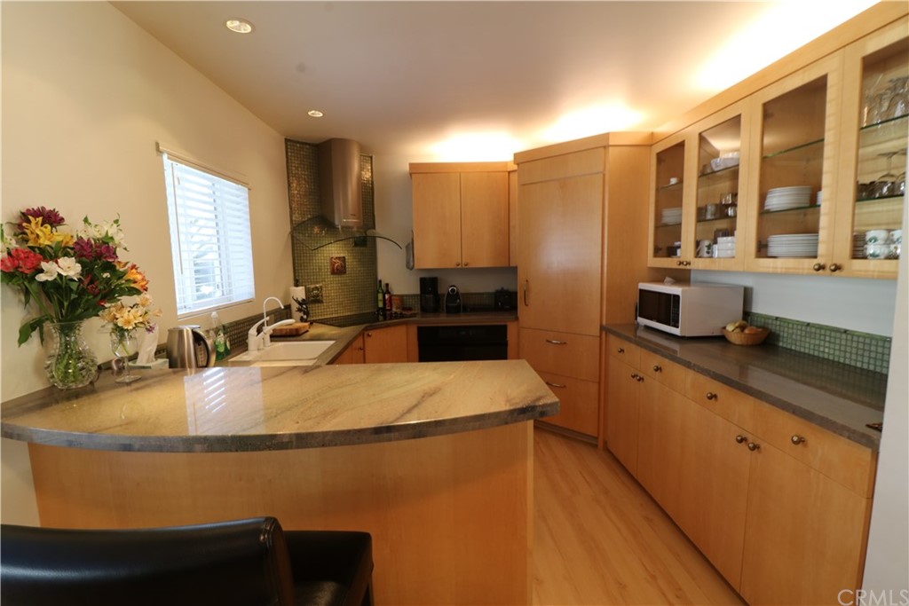 520 Cliff Drive Laguna Beach, CA 92651 - Photo 8 of 19