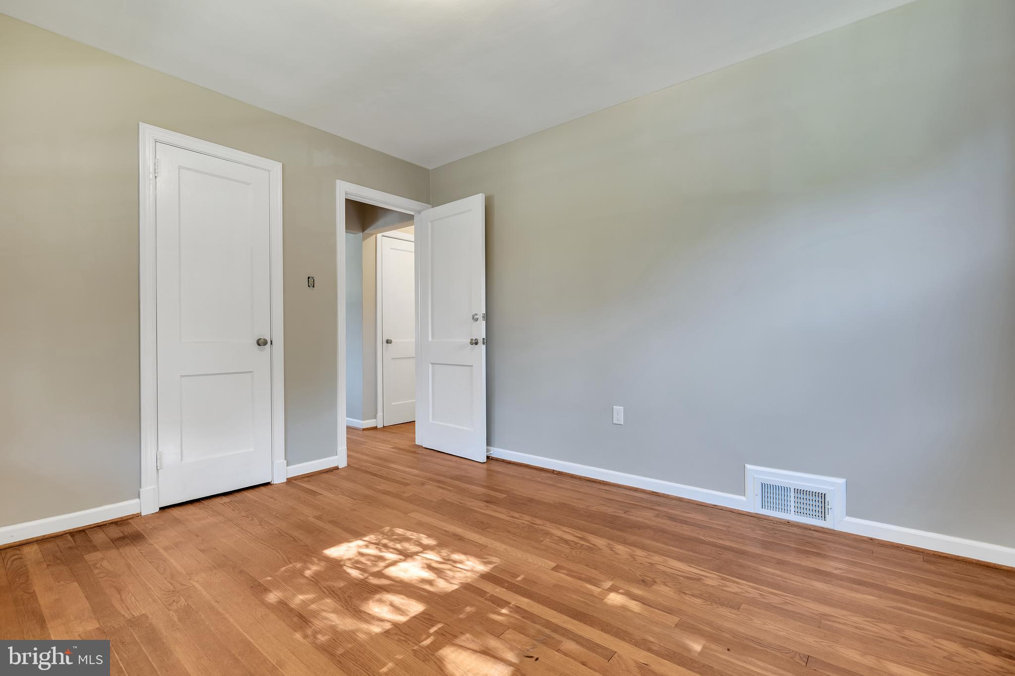 10123 Greeley Avenue Silver Spring, MD 20902 - Photo 17 of 32 Gallery Image 17