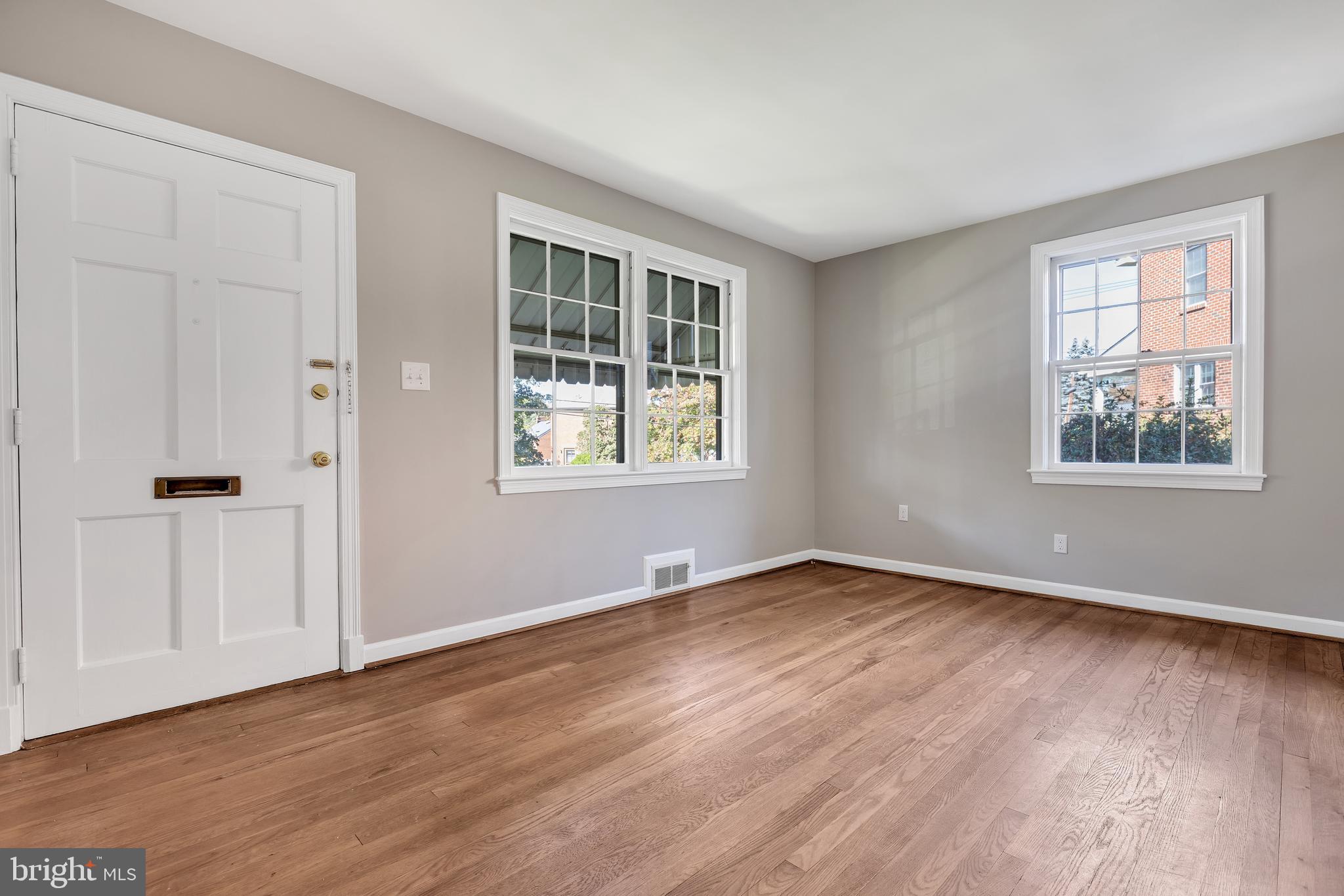 10123 Greeley Avenue Silver Spring, MD 20902 - Photo 6 of 32 Original hardwoods on main level