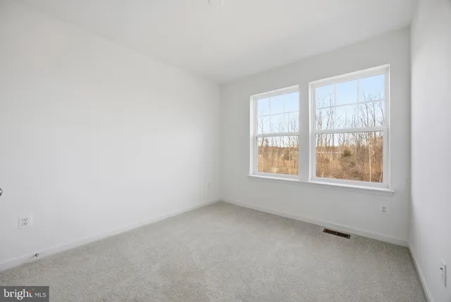 $1,900 | Courthouse Drive, Martinsburg, WV 25404