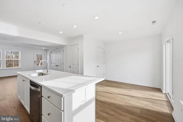 $1,900 | Courthouse Drive, Martinsburg, WV 25404