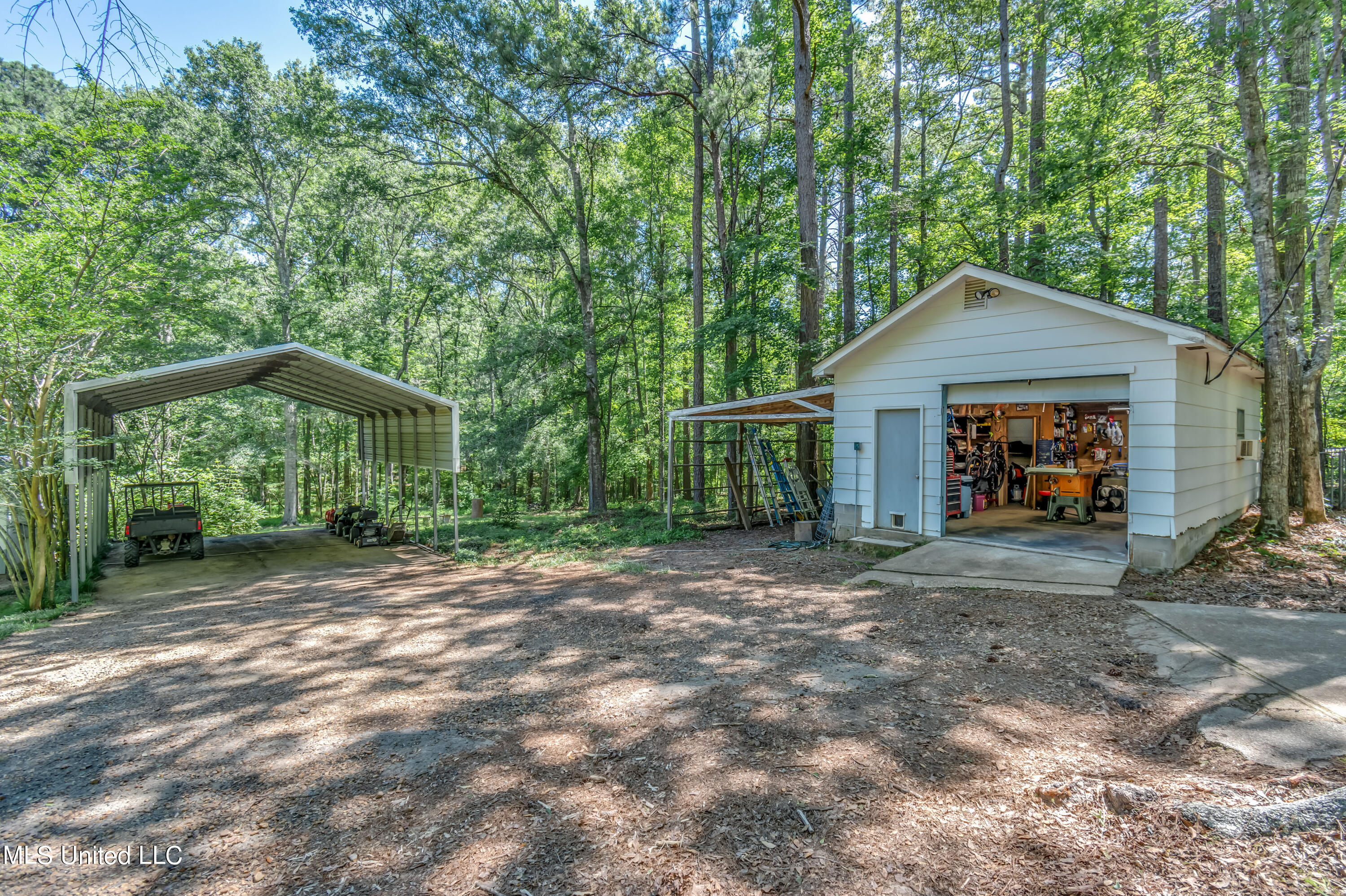 245 Coon Hunters Road Brandon, MS 39042 - Photo 46 of 70 245 Coon Hunters Road