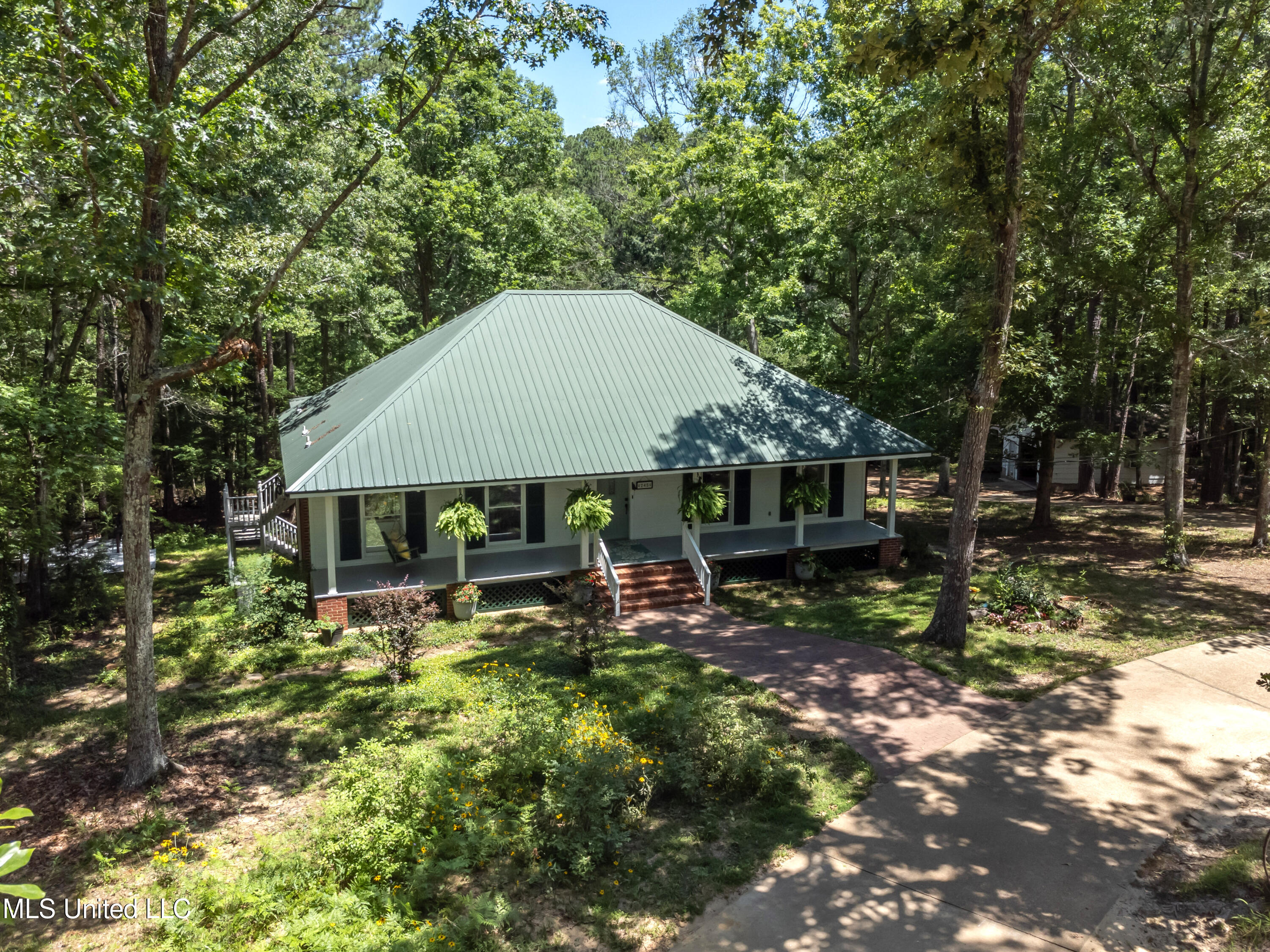 245 Coon Hunters Road Brandon, MS 39042 - Photo 63 of 70 245 Coon Hunters Road drone-13