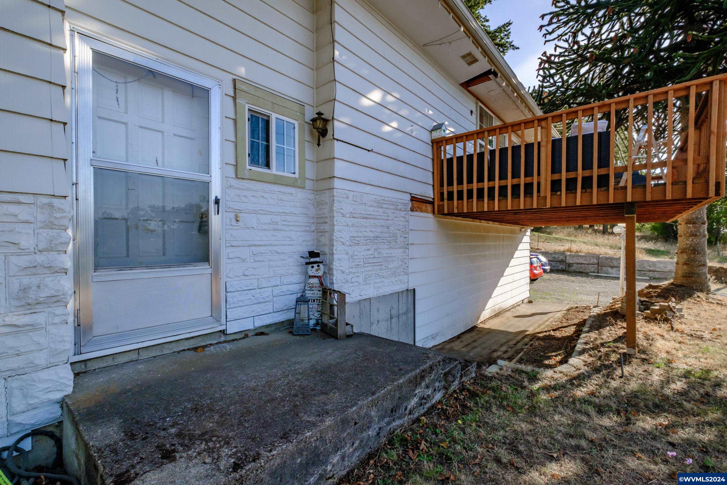 13556 Parrish Gap Road Southeast Jefferson, OR 97352 - Photo 6 of 50 Gallery Image 6