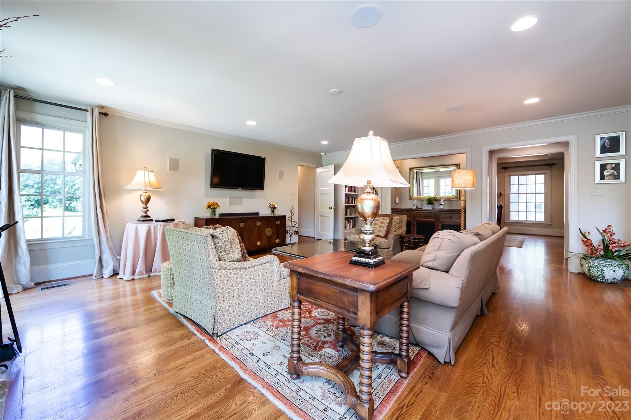 4312 Tottenham Road Charlotte, NC 28226 - Photo 14 of 48 Gallery Image 14