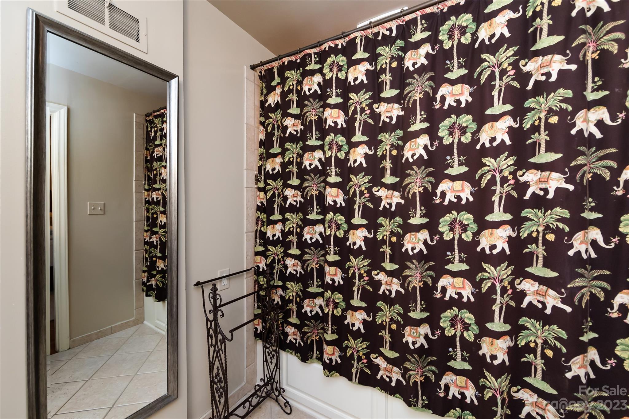 4312 Tottenham Road Charlotte, NC 28226 - Photo 38 of 48 Gallery Image 38