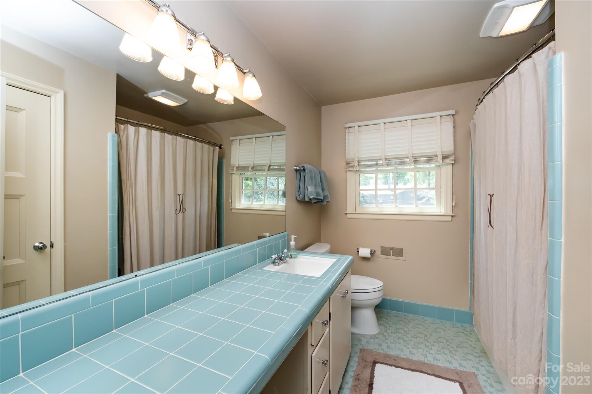 4312 Tottenham Road Charlotte, NC 28226 - Photo 41 of 48 Gallery Image 41