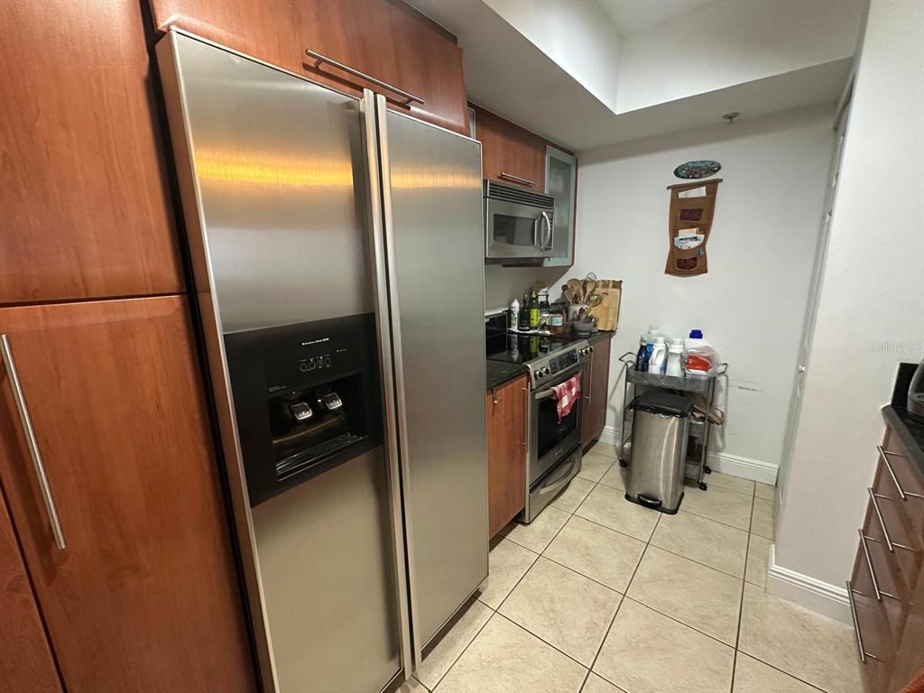 3232 Coral Way, Unit 1607 Miami, FL 33145 - Photo 5 of 9