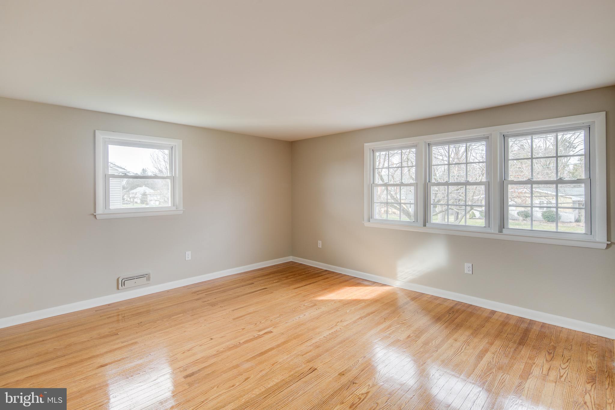 906 Hilltop Road Cinnaminson, NJ 08077 - Photo 17 of 24 Gallery Image 17