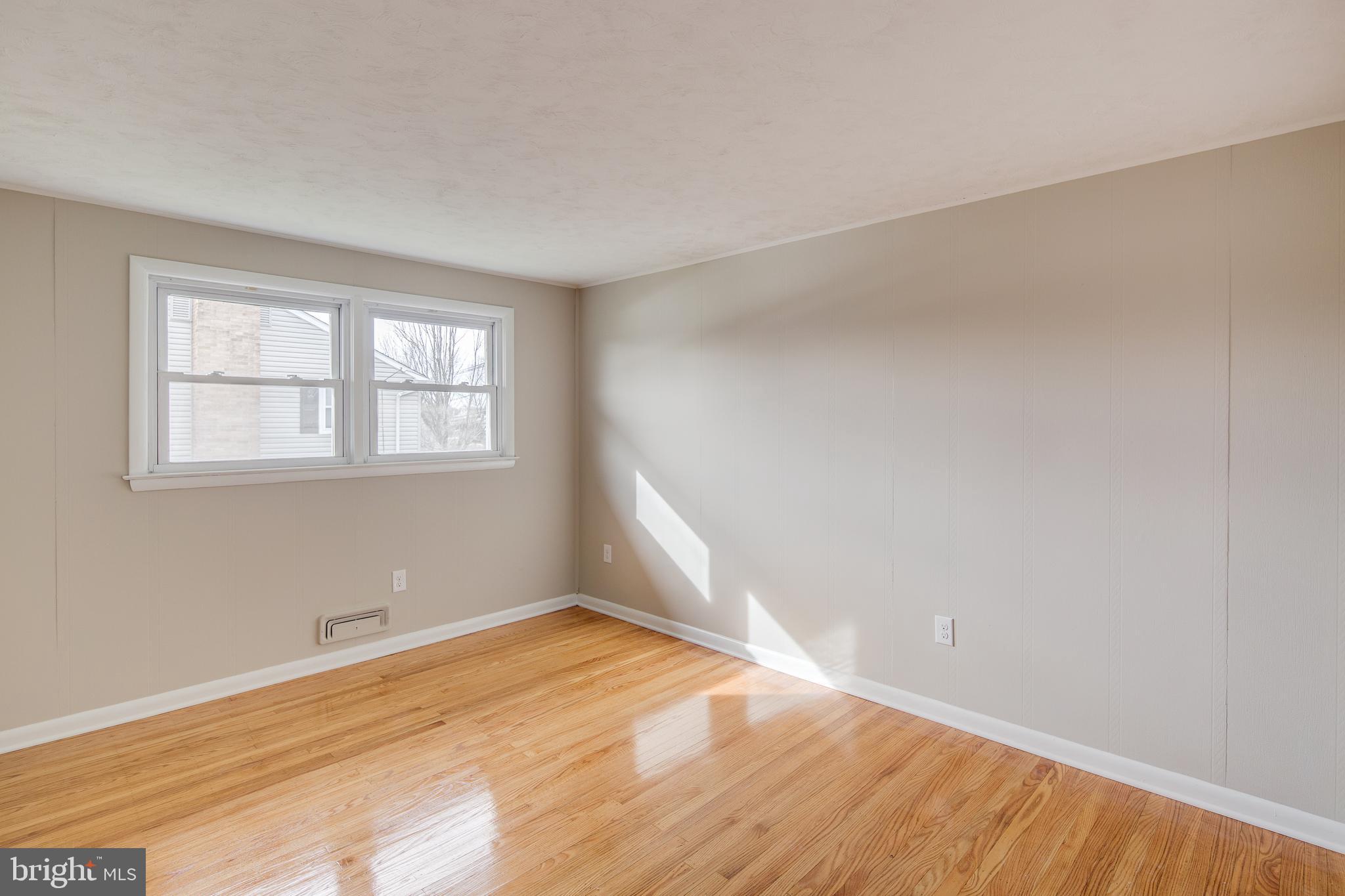 906 Hilltop Road Cinnaminson, NJ 08077 - Photo 10 of 24 Gallery Image 10
