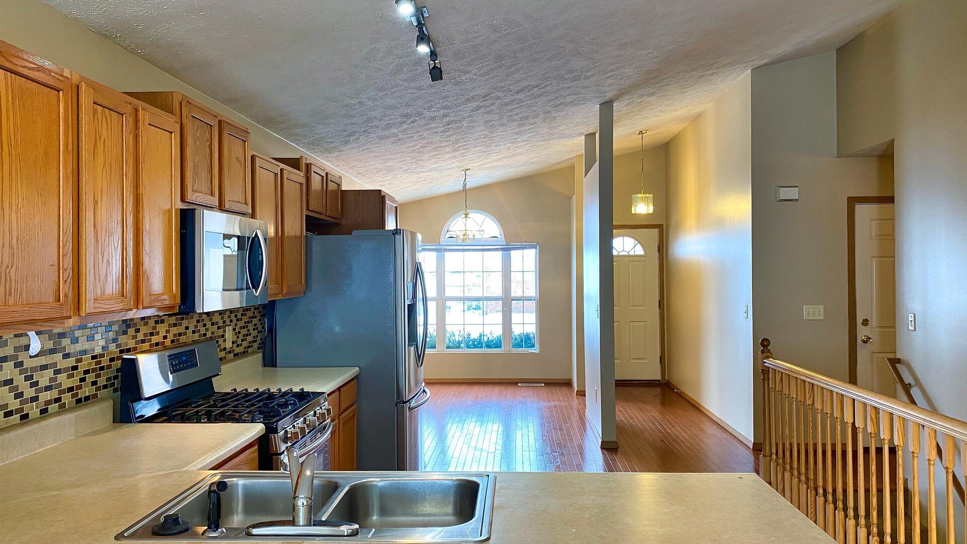 3412 Bohmer Drive Bloomington, IL 61704 - Photo 10 of 45