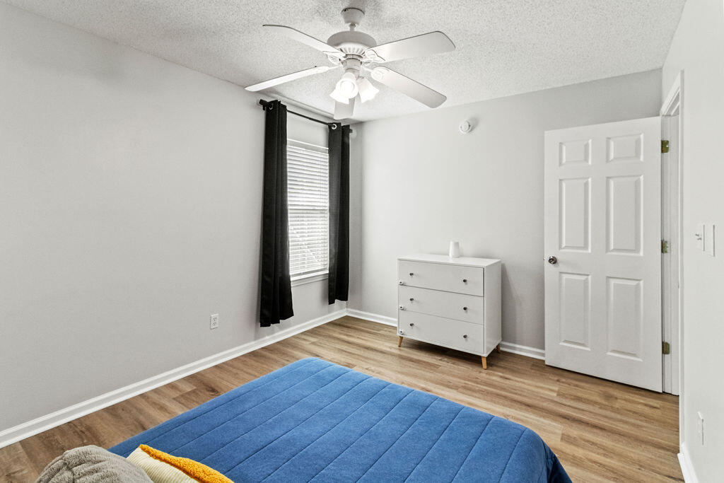 1791 Old Ranch Road Fort Walton Beach, FL 32547 - Photo 20 of 30 a view of a livingroom with toys