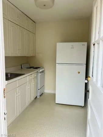 $750 | 611 Maple Avenue, Unit R, Reidsville, NC 27320