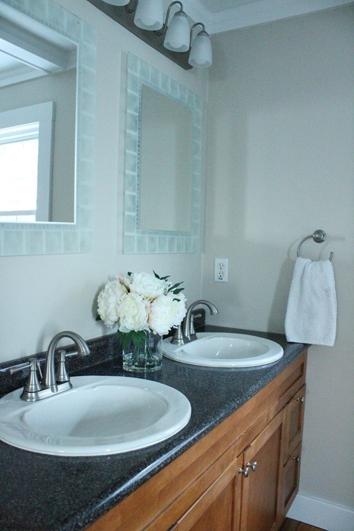 110 Thatcher Road Gloucester, MA 01930 - Photo 12 of 24
