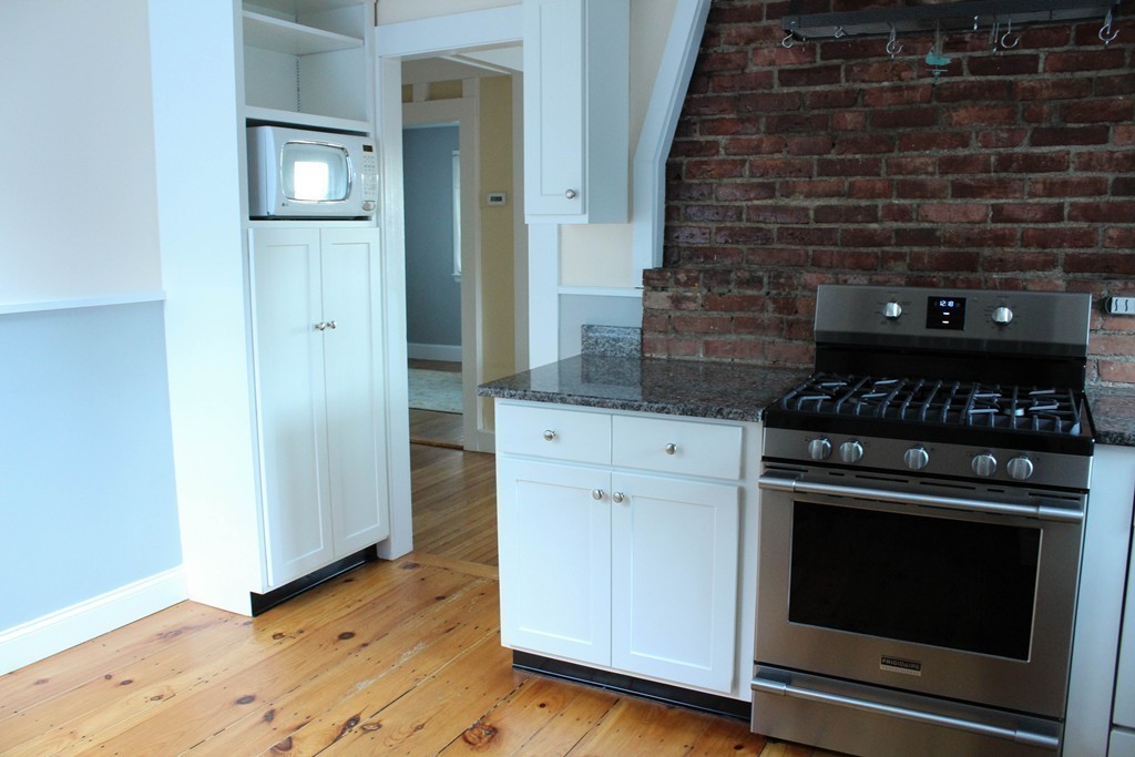 110 Thatcher Road Gloucester, MA 01930 - Photo 5 of 24
