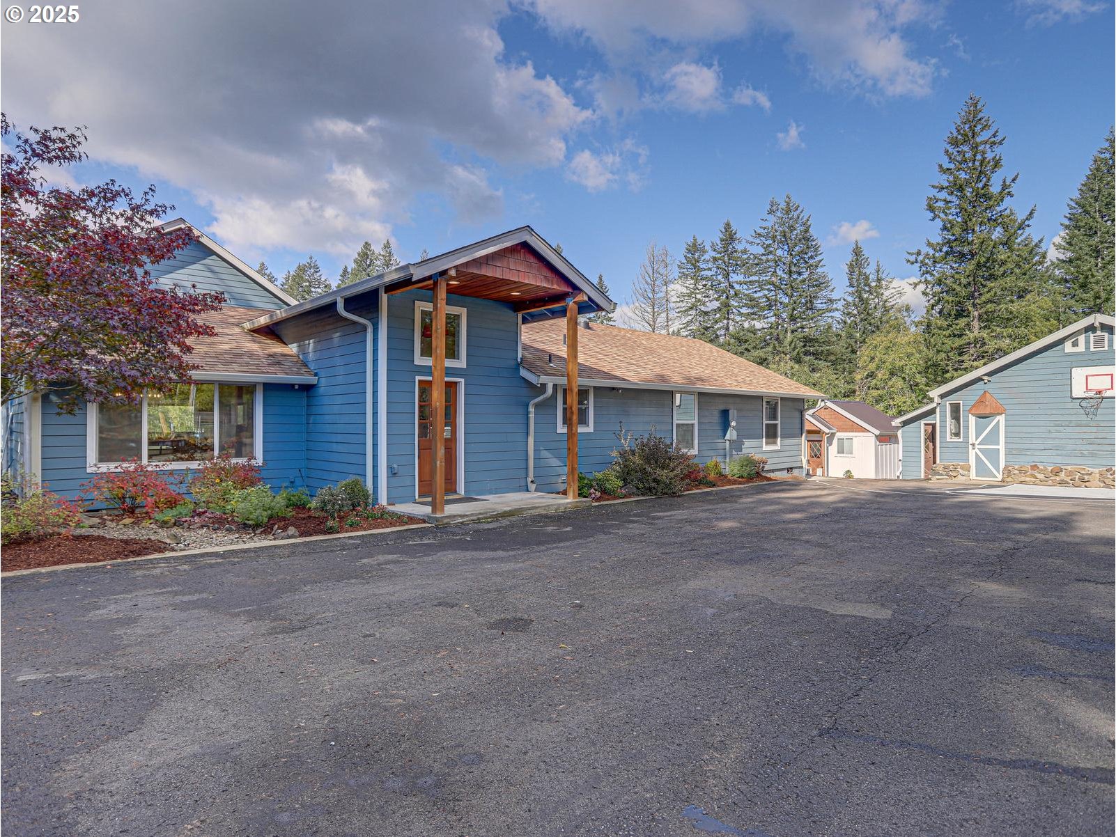 33125 Southeast Rainbow Road Estacada, OR 97023 - Photo 1 of 48 Gallery Image 1