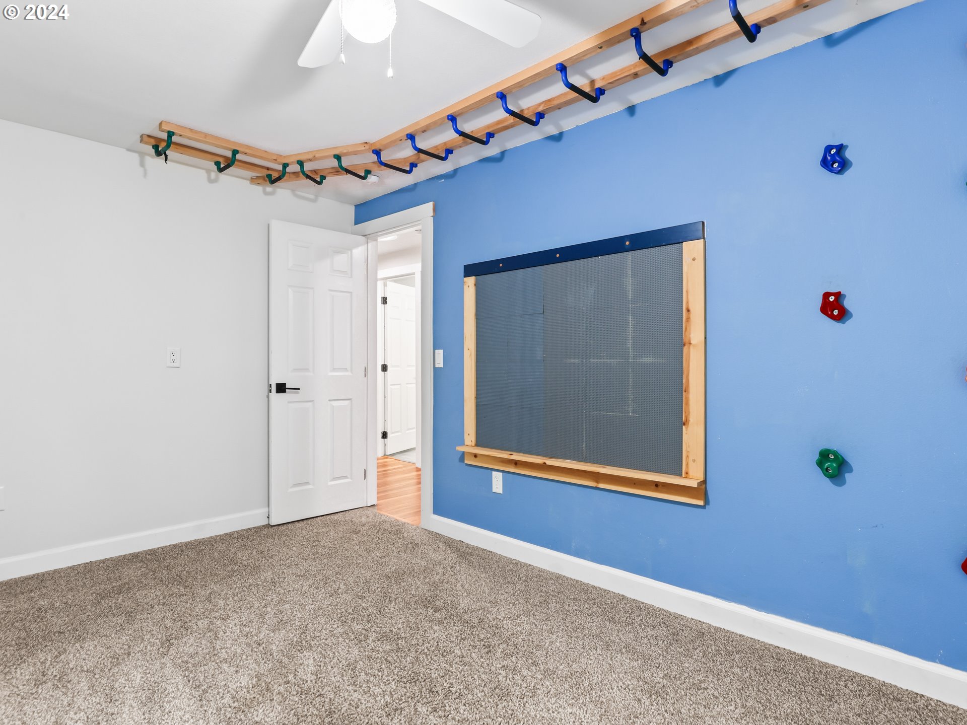 33125 Southeast Rainbow Road Estacada, OR 97023 - Photo 17 of 48 Gallery Image 17