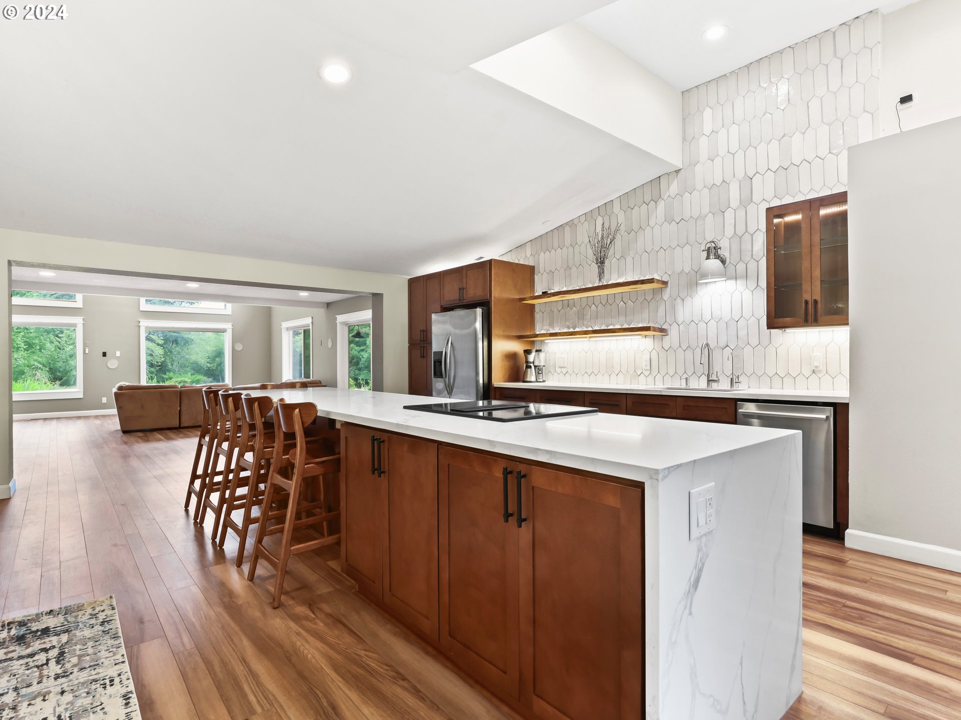 33125 Southeast Rainbow Road Estacada, OR 97023 - Photo 6 of 48 Gallery Image 6
