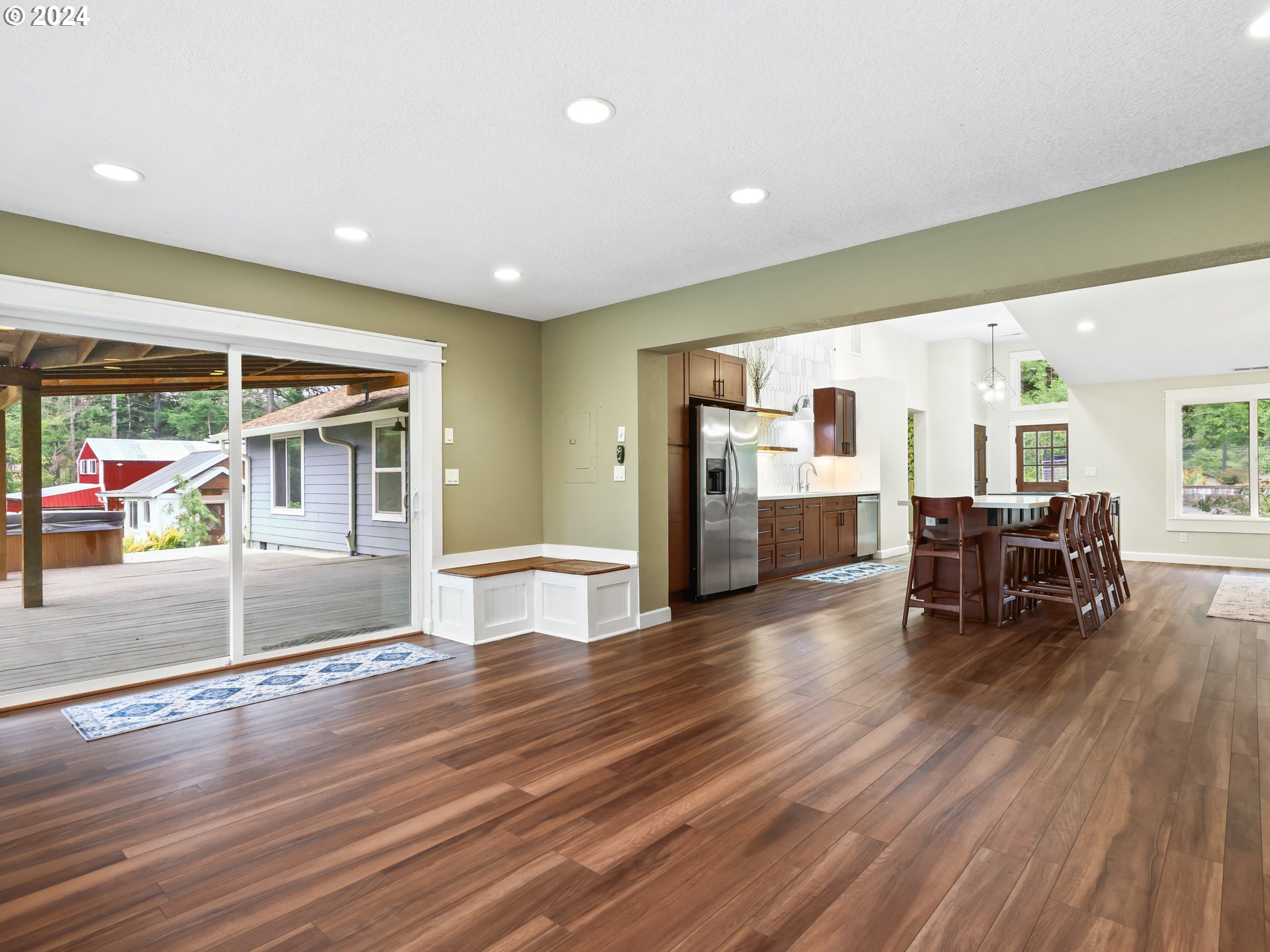 33125 Southeast Rainbow Road Estacada, OR 97023 - Photo 10 of 48 Gallery Image 10
