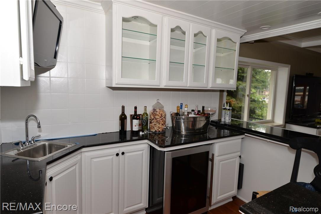 3523 Mann Road Clarkston, MI 48346 - Photo 17 of 86 3523 Mann Rd Waterford (39).JPG