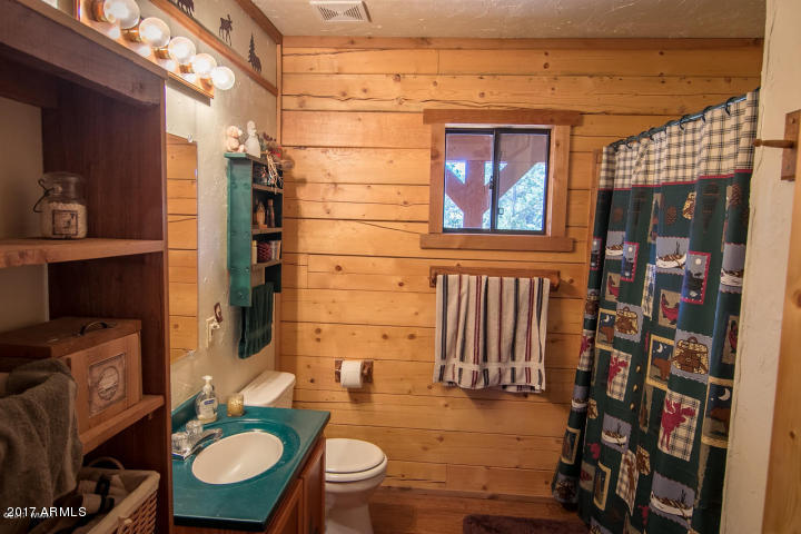 52 County Road 8144 Concho, AZ 85924 - Photo 12 of 27 Second Bathroom