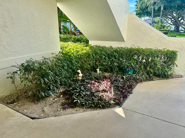 $220,000 | 5819 Parkwalk Drive, Boynton Beach, FL 33472