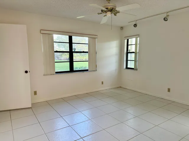 $220,000 | 5819 Parkwalk Drive, Boynton Beach, FL 33472