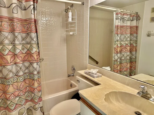 $220,000 | 5819 Parkwalk Drive, Boynton Beach, FL 33472