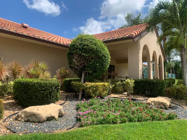 $220,000 | 5819 Parkwalk Drive, Boynton Beach, FL 33472