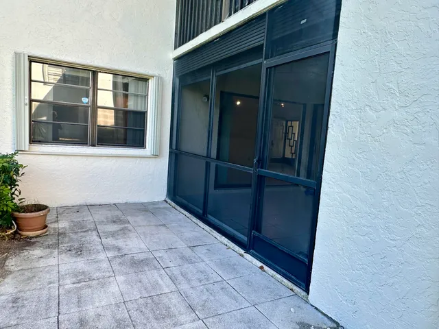 $220,000 | 5819 Parkwalk Drive, Boynton Beach, FL 33472