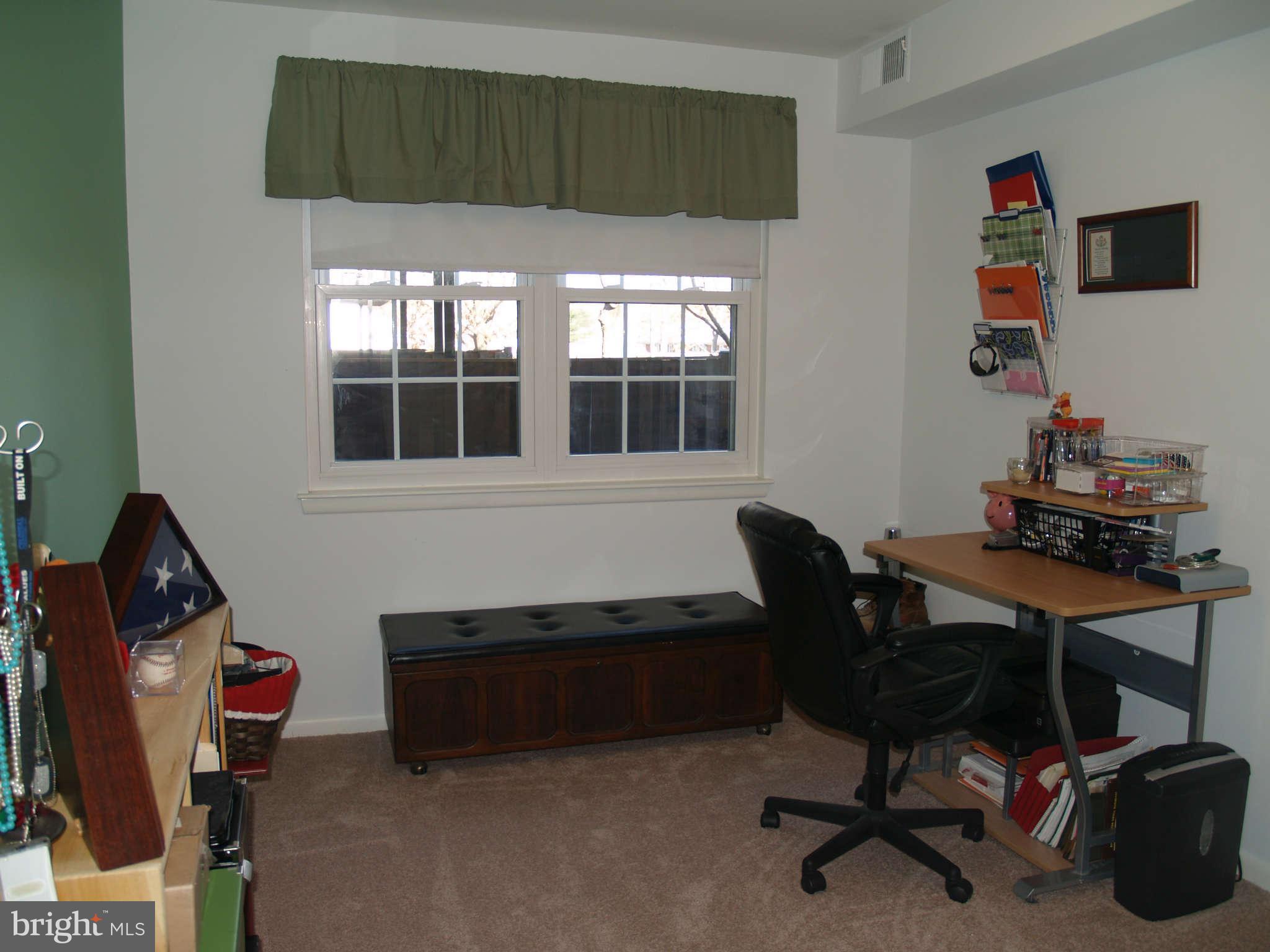 4603 28th Road South, Unit A Arlington, VA 22206 - Photo 14 of 22 Second Bedroom