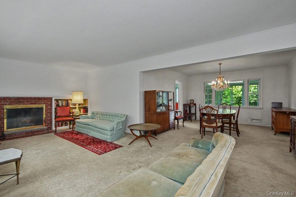 10 Lakeview Road Ossining, NY 10562 - Photo 14 of 38 Wall to wall carpet in Living Room