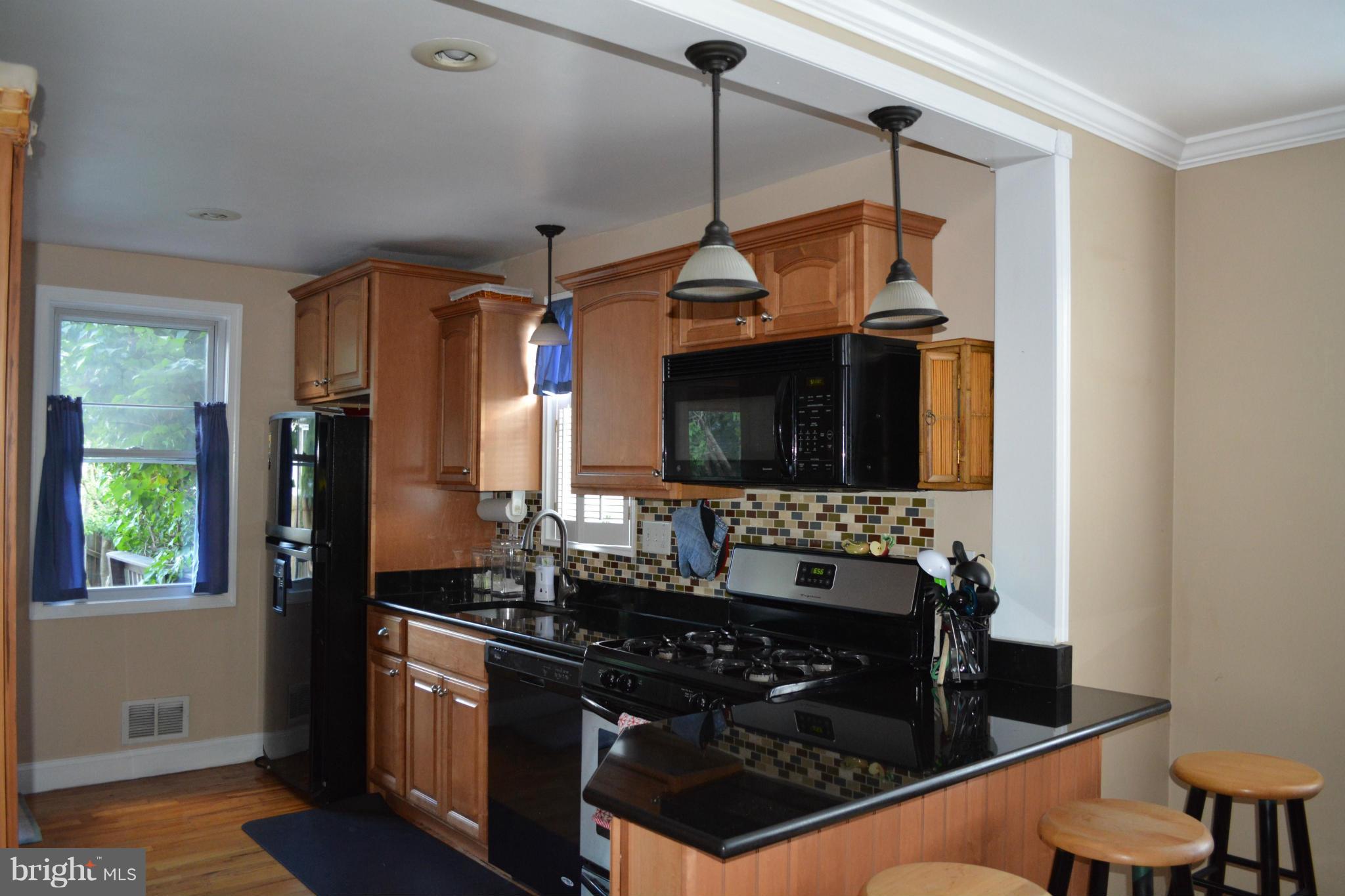 4200 Thorncliff Road Baltimore, MD 21236 - Photo 6 of 16 Kitchen