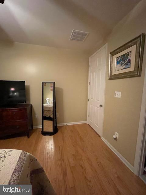 128 Sparkling Brook Road Ranson, WV 25438 - Photo 16 of 57 Primary Suite with inviting ambiance.
