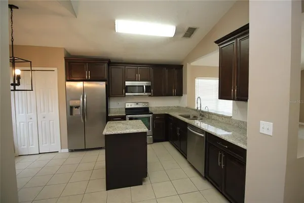 $2,000 | 136 Bayswater Lane, Davenport, FL 33897