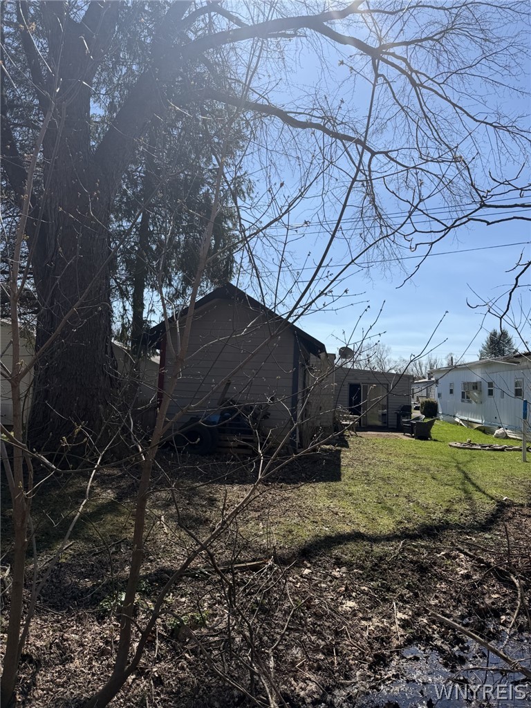 2040 Hemstreet Road Marilla, NY 14052 - Photo 3 of 24