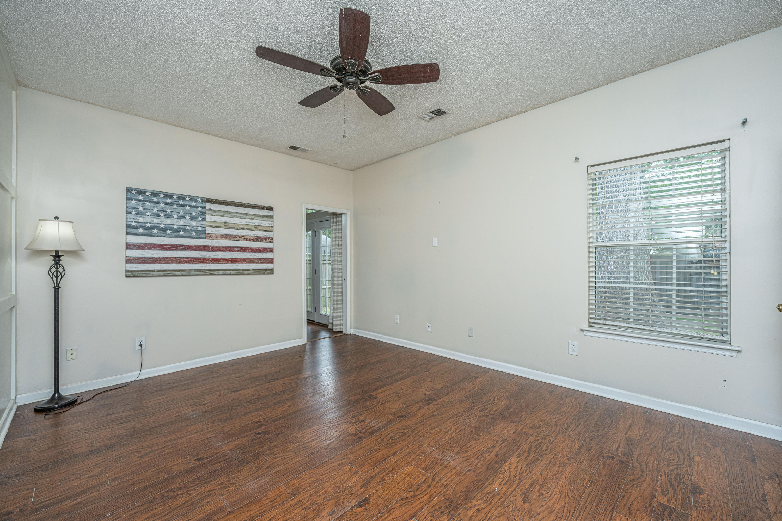 107 Landau Road Summerville, SC 29485 - Photo 17 of 37 107LandauRd021