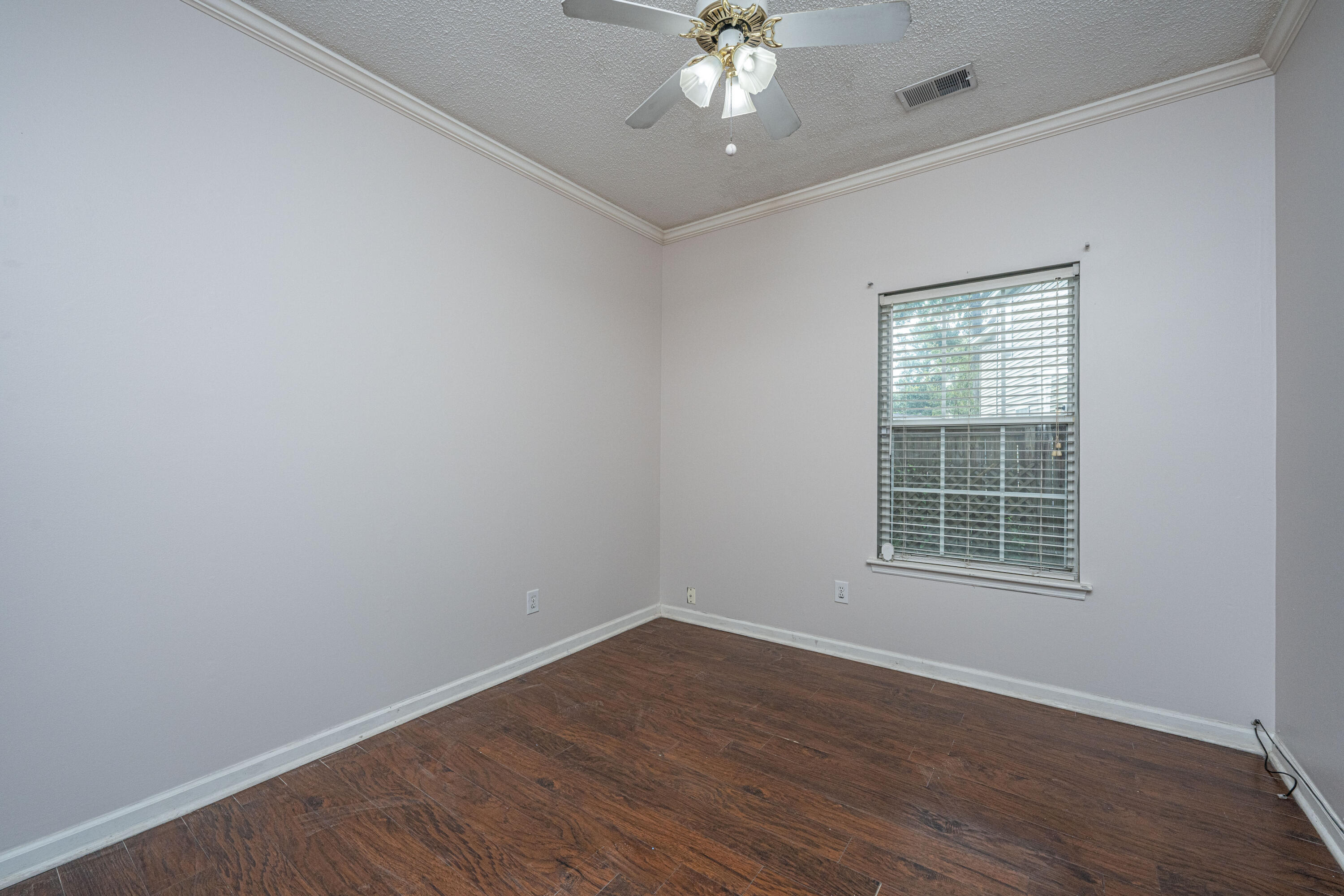 107 Landau Road Summerville, SC 29485 - Photo 30 of 37 107LandauRd029