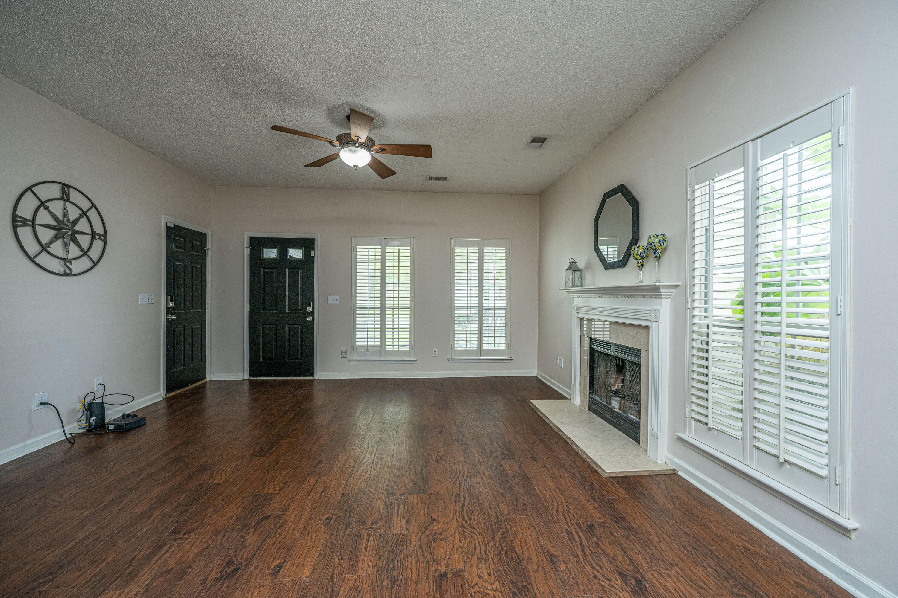 107 Landau Road Summerville, SC 29485 - Photo 6 of 37 107LandauRd007