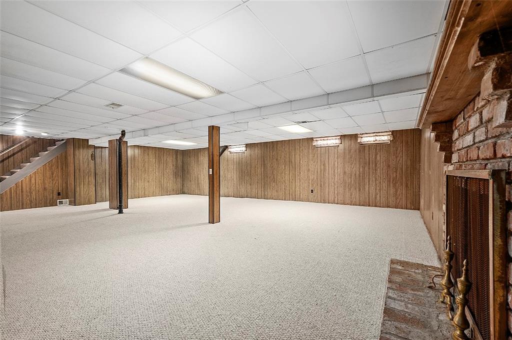 1619 Tiffany Ridge Drive Pittsburgh, PA 15241 - Photo 22 of 25 a view of an empty room