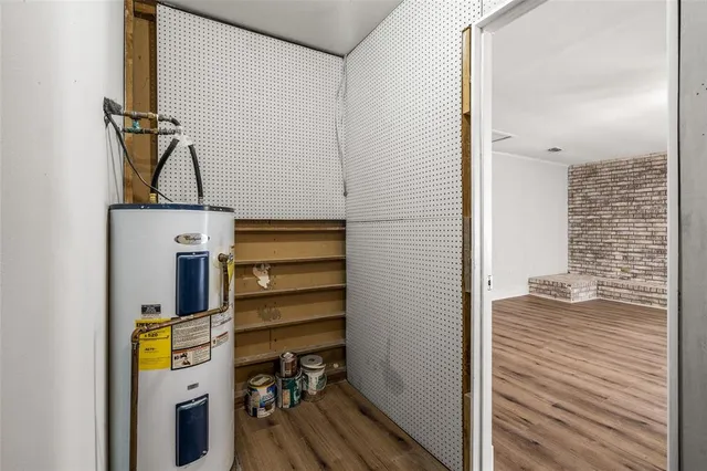 $239,900 | 810 Western Hills Drive, Howe, TX 75459