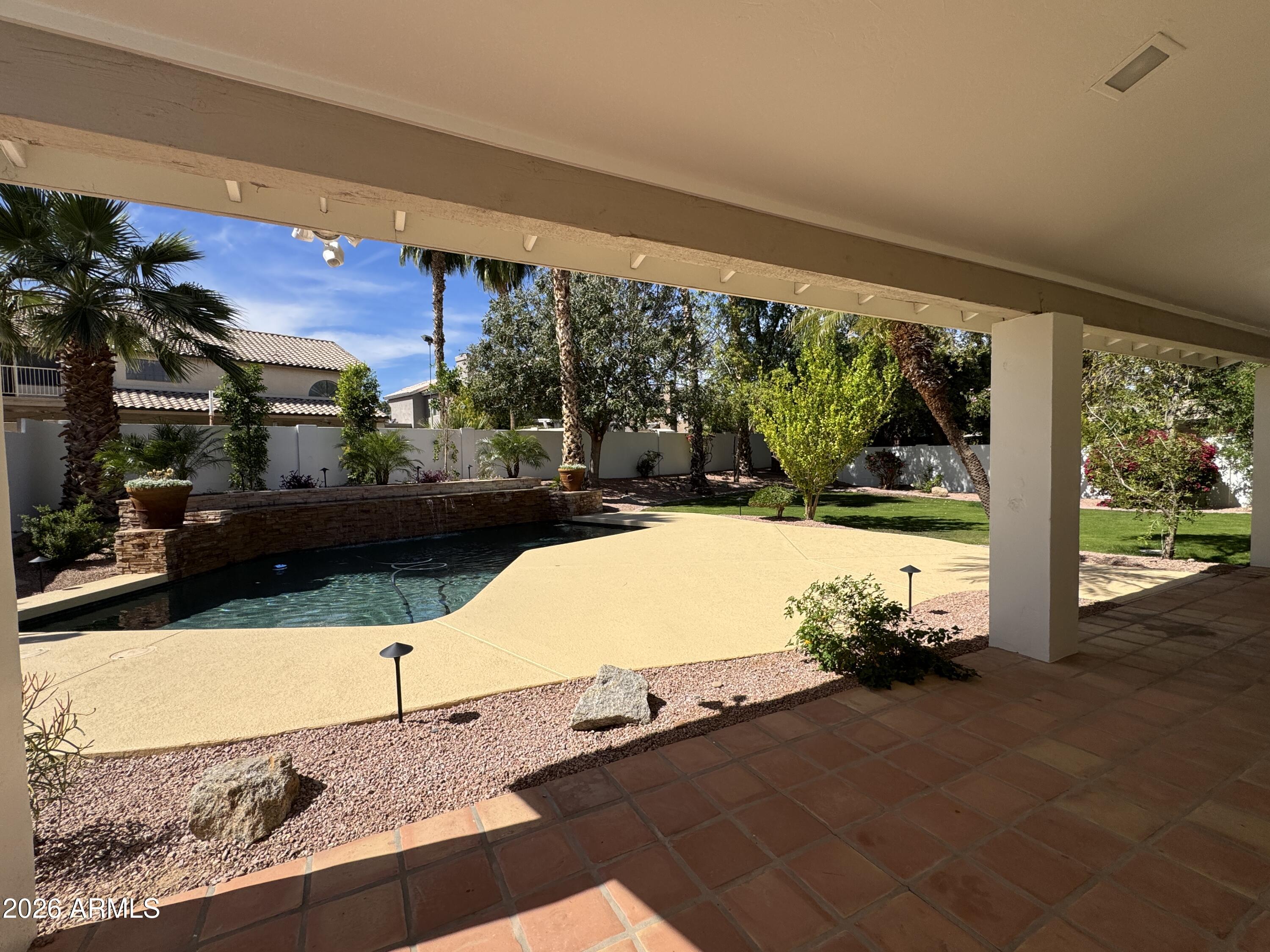 16006 South 36th Street Phoenix, AZ 85048 - Photo 13 of 47 B9