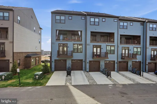 $499,000 | 1670 Kirkman Street, Dumfries, VA 22026