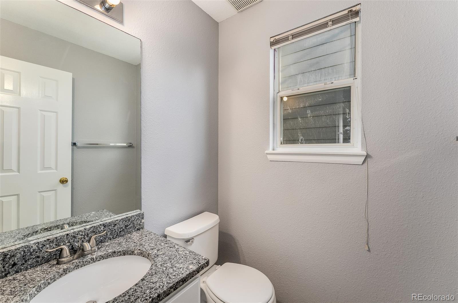 10452 Hyacinth Street Highlands Ranch, CO 80129 - Photo 11 of 24