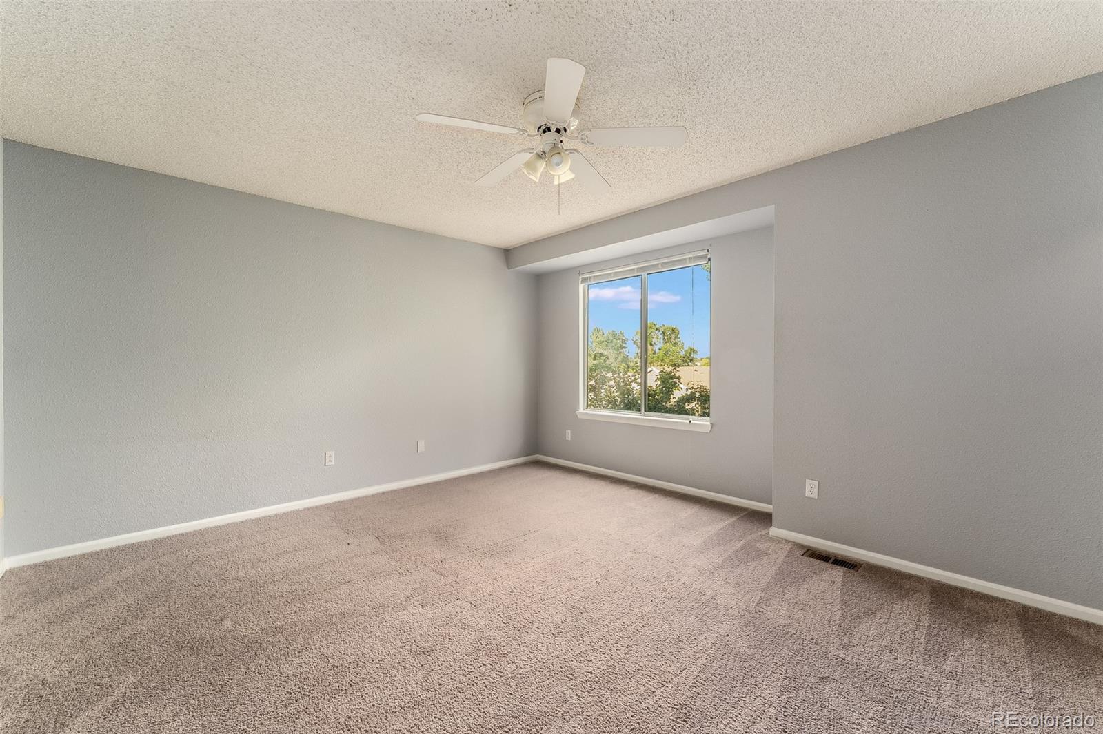 10452 Hyacinth Street Highlands Ranch, CO 80129 - Photo 12 of 24
