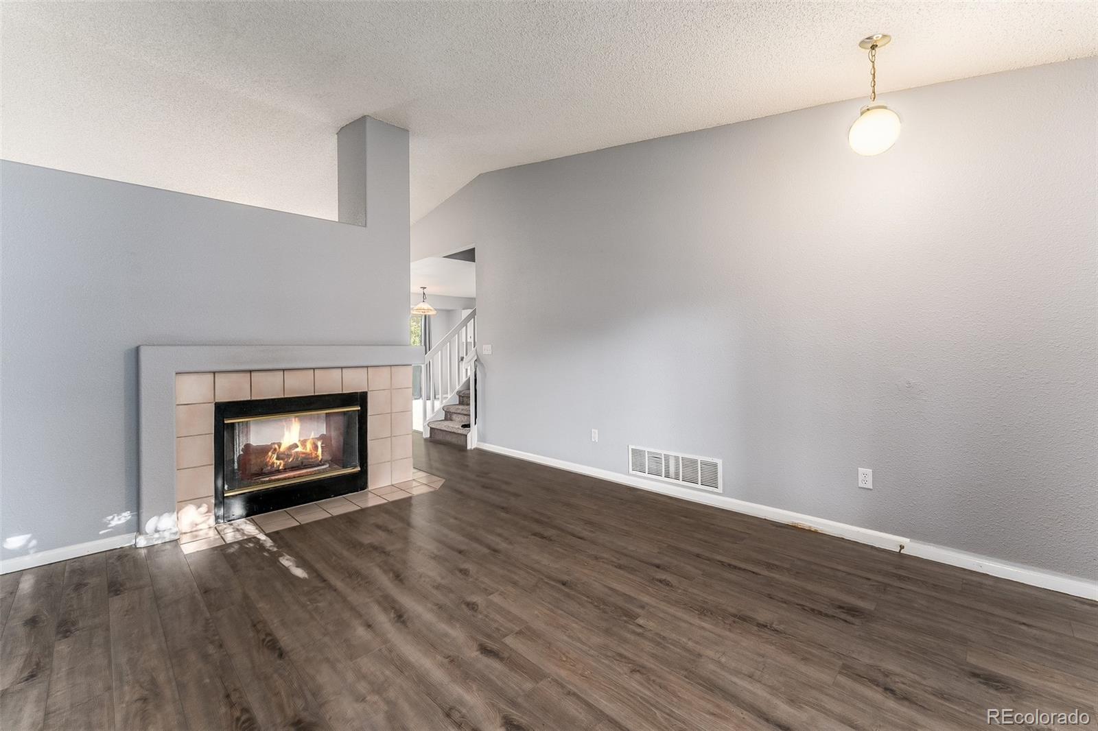 10452 Hyacinth Street Highlands Ranch, CO 80129 - Photo 4 of 24