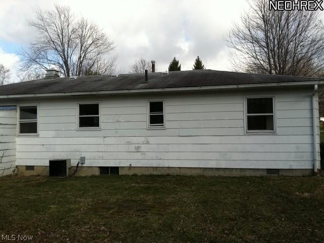 3921 Austinburg Road Ashtabula, OH 44004 - Photo 4 of 11 rear