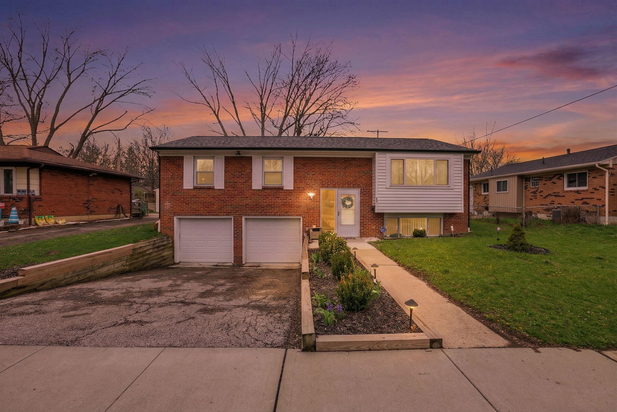 5667 Roche Drive Columbus, OH 43229 - Photo 2 of 36